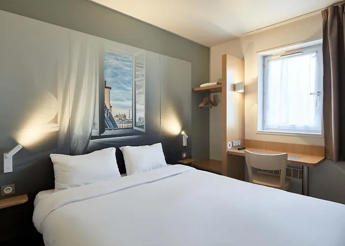 B&B Hôtel MAUREPAS