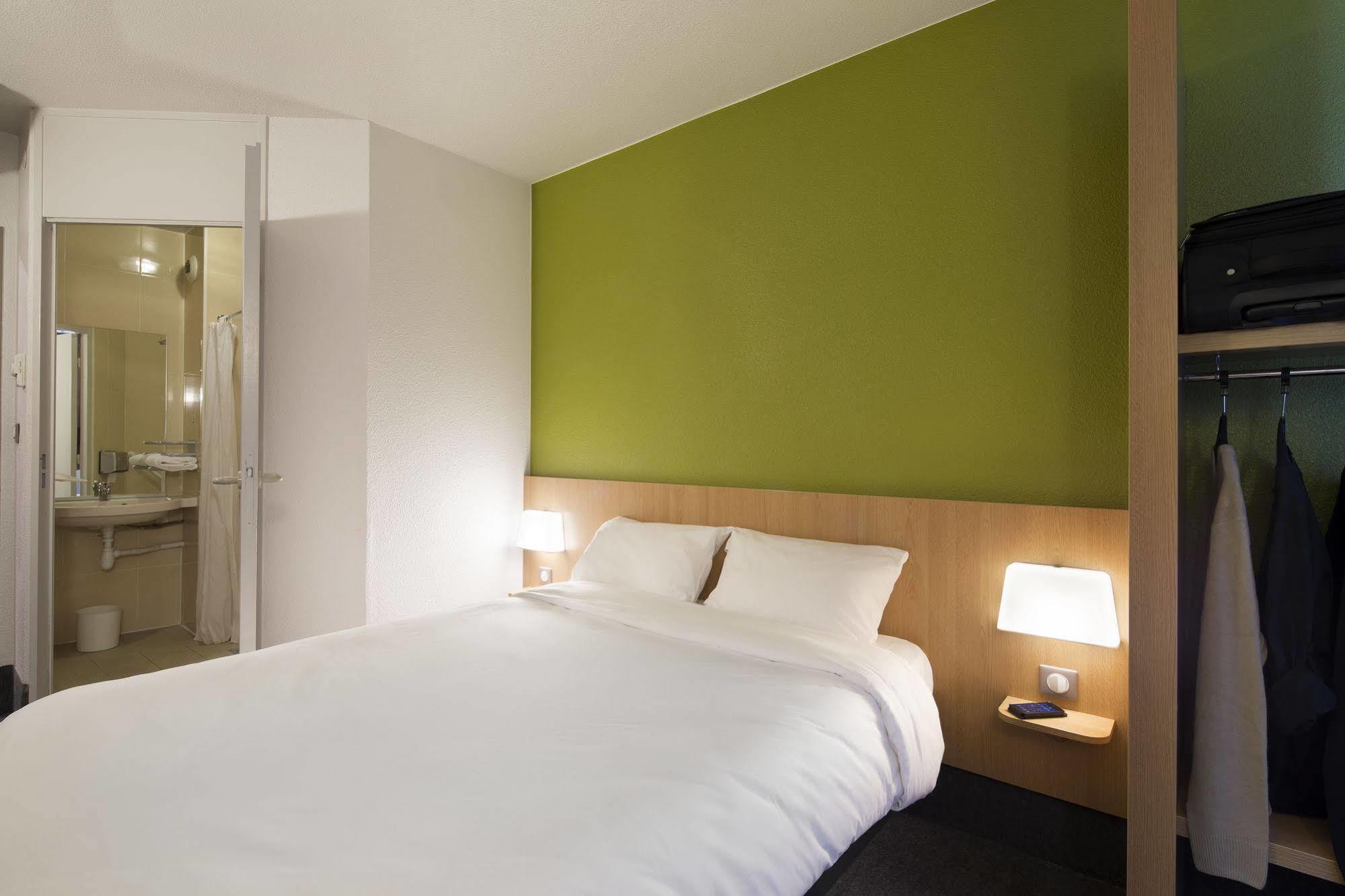 Hotel Maurepas 2*