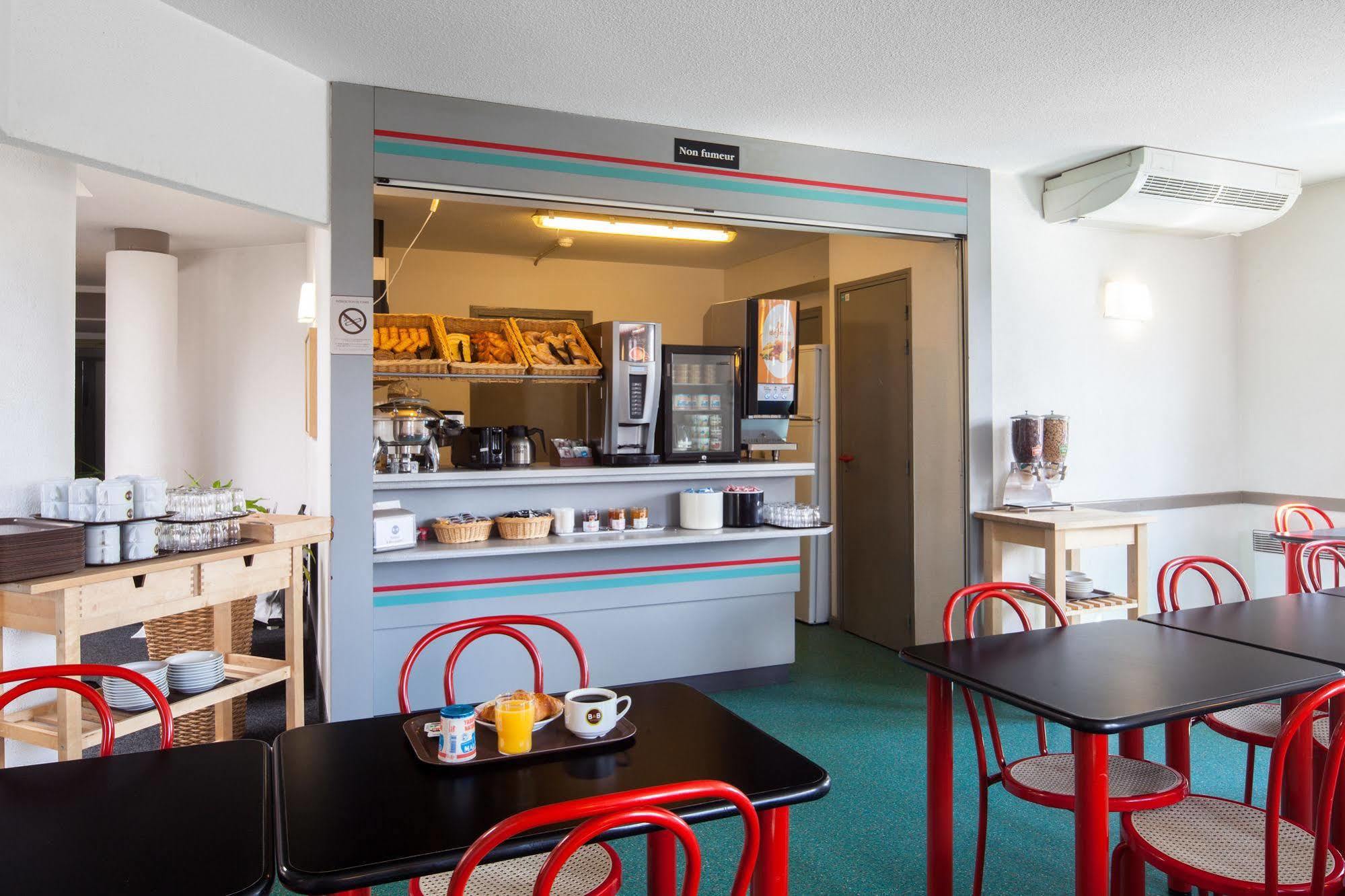 Hotel Maurepas 2*